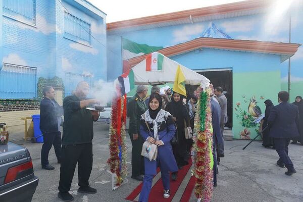 اعزام دانش‌آموزان دختر شهرستان‌های تهران به اردوهای راهیان نور