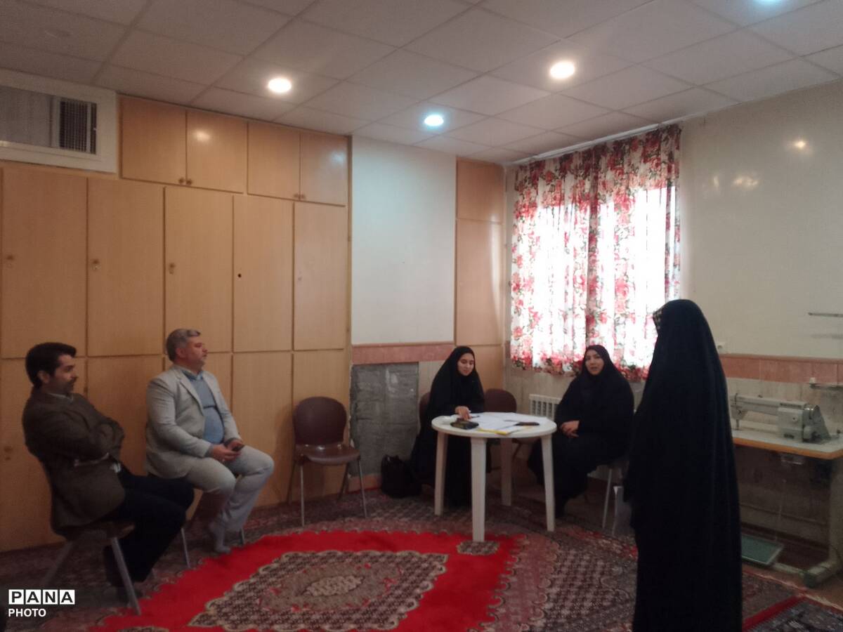 مسابقات قرآن و عترت و نماز دانش‌آموزان دختر جلگه 