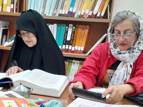 سلسله نشست‌های دریچه‌ای به سوی شاهنامه در کتابخانه دکتر شریعتی 