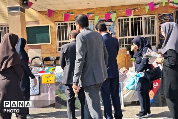 افتتاحیه جشنواره خوارزمی و طرح ایران دیجیتال در مدرسه شهید بهرامی رباط‌کریم