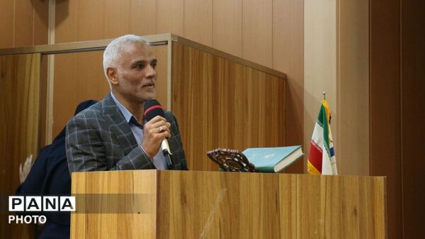  انتخابات ورزشی دبیرستان آرمینه مصلی‌نژاد