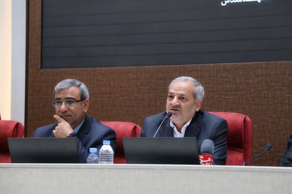 نشست مشترک اعضای شورا و روسای ادارات آموزش و پرورش در استانداری خراسان‌رضوی 