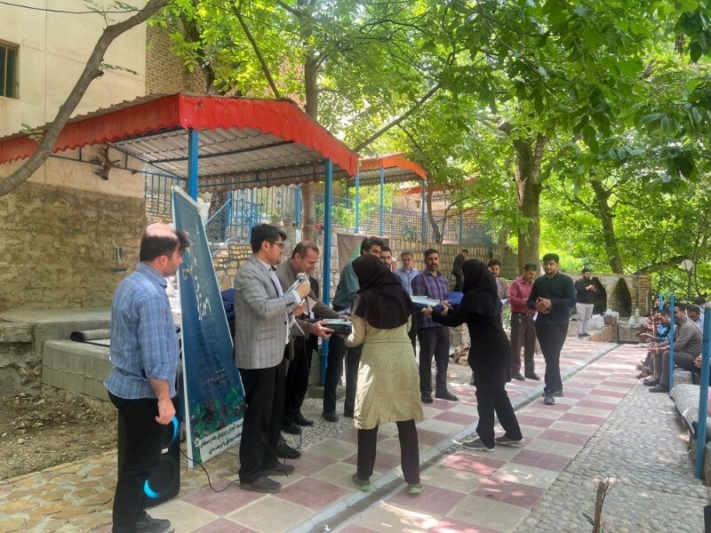 مراسم تجلیل از همکاران فعال حوزه پرورشی شهرستان‌های مانه و سملقان در بوم گردی زو علیا