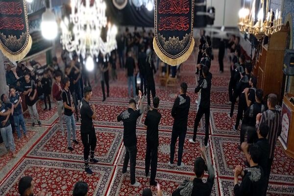 مراسم عزاداری امام حسین(ع) در شهر بار 