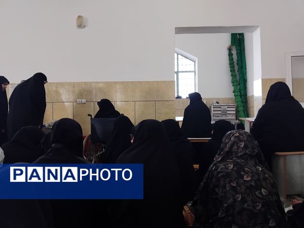 اقامه‌ نماز‌ عیدفطر در شهر وردنجان