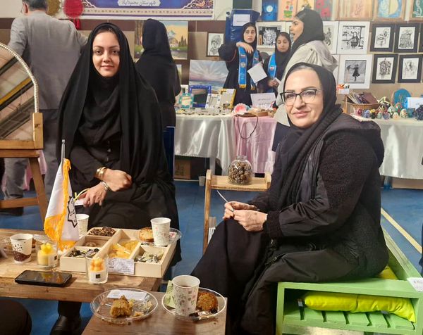 افتتاح نمایشگاه دست‌سازه‌های هنرجویان هنرستان‌های محمودآباد 