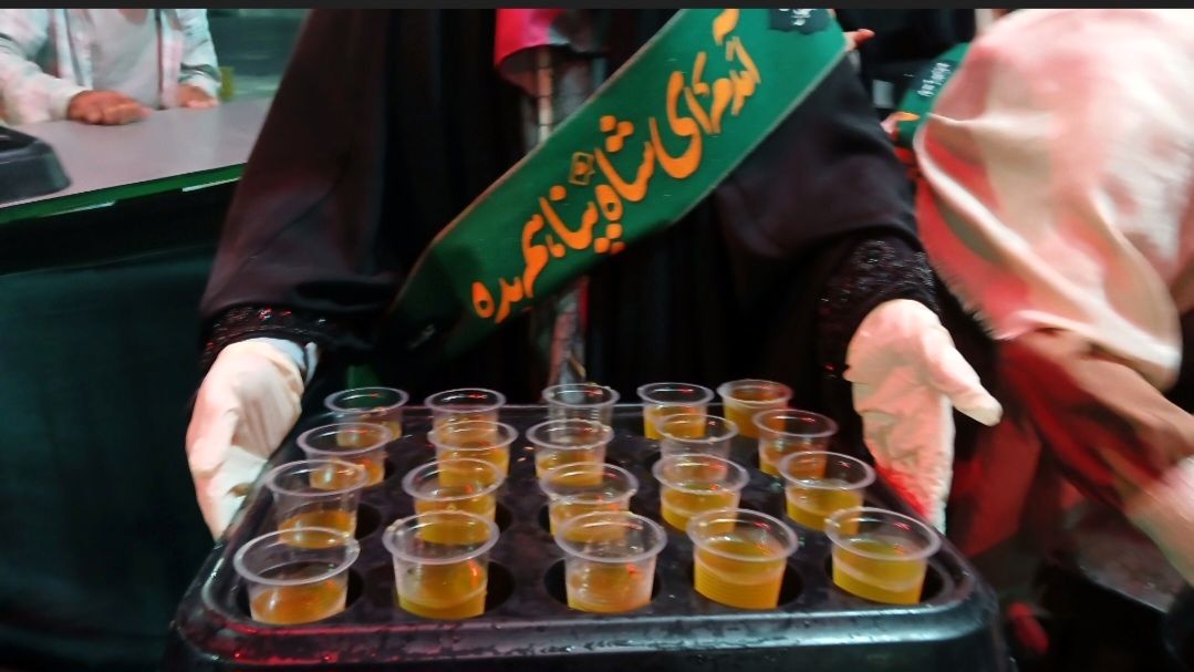 چایخانه‌ای با عطر انتظار در سه راه شهرستان محمودآباد