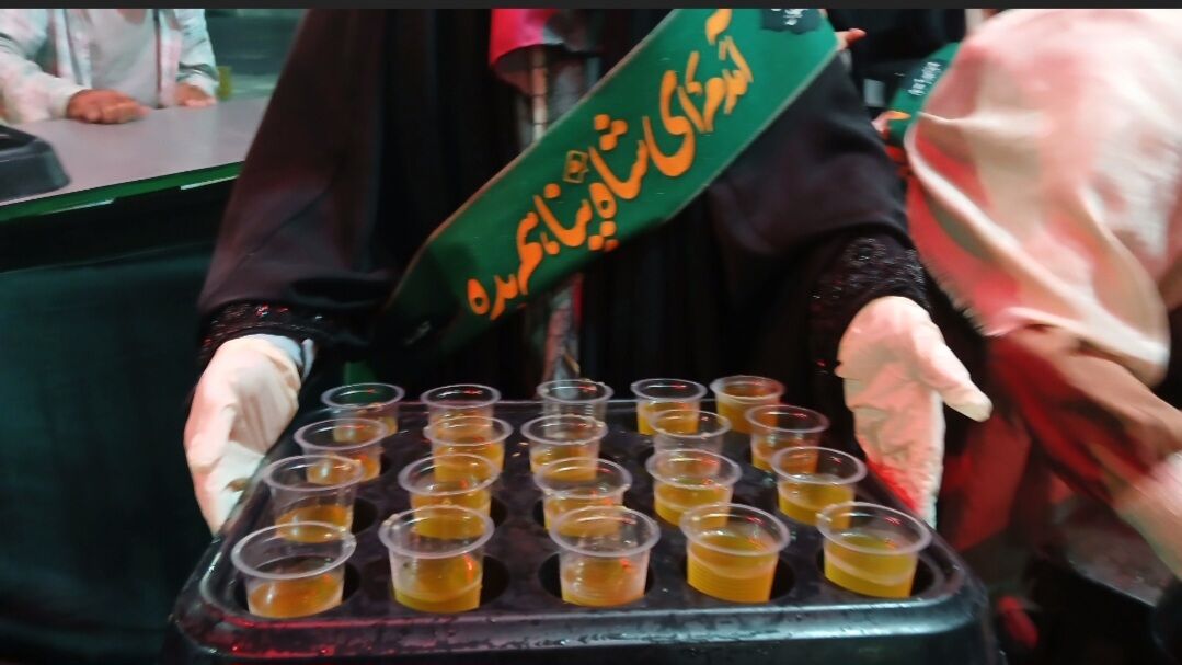چایخانه‌ای با عطر انتظار در سه راه شهرستان محمودآباد