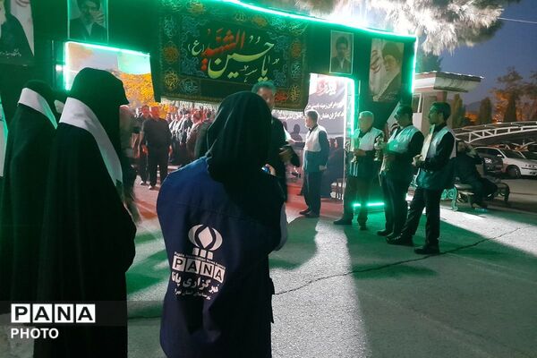 دانشگاه آزاد شهرقدس؛ مأمن زائران اردبیلی در مسیر وداع با رهبر شهید