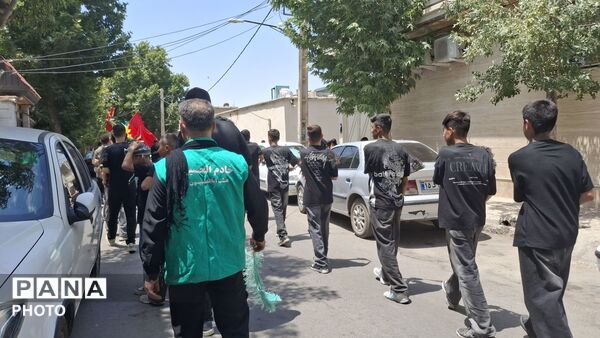 راهپیمایی صبح تاسوعا با حضور هیئت ابوالفضلیون رسالت 