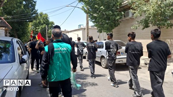 راهپیمایی صبح تاسوعا با حضور هیئت ابوالفضلیون رسالت 
