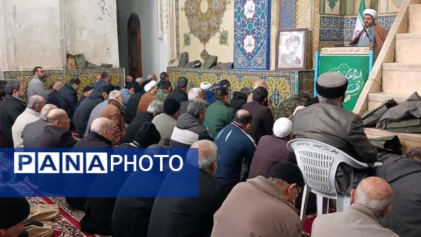 اقامه نماز پرفیض جمعه در سمنان
