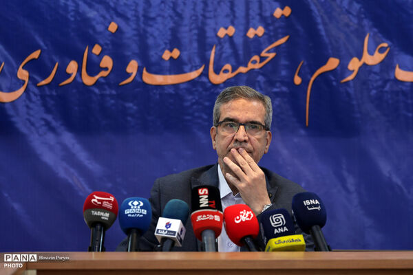 نشست خبری معاون آموزشی وزیر علوم، تحقیقات و فناوری