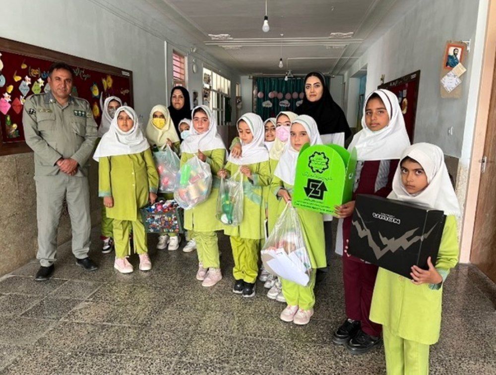 مدرسه شکوفه‌های انقلاب، پیشگام در حفظ محیط زیست در وردنجان  