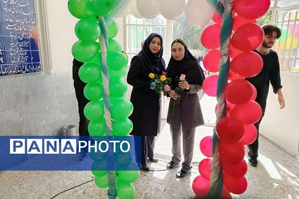 بازگشایی مدارس پیشوا با برنامه‌های شاد و اجرای عروسکی