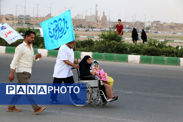 شادپیمایی مردم قم به مناسبت عید غدیر-1