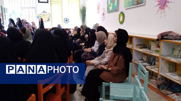 نشست ادبی خوانش نامه‌های سهراب سپهری در قم