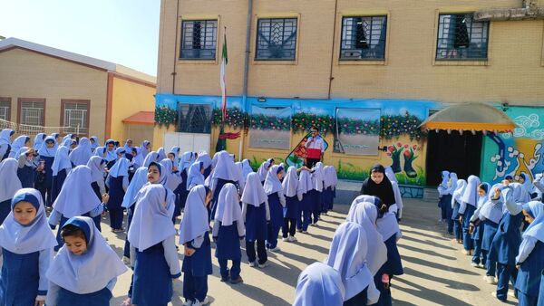 بیست و هفتمین مانور زلزله سراسری در مدرسه شاهد خیر سجادی 