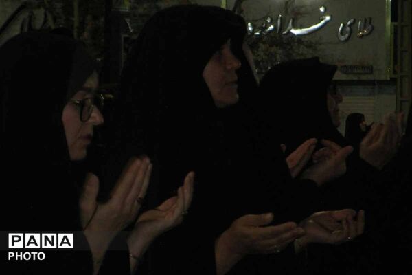 نوای همدلی اسفراین با کودکان شهید میناب؛ تلاوت قرآن و نماز استغاثه برای مردم جنوب ایران