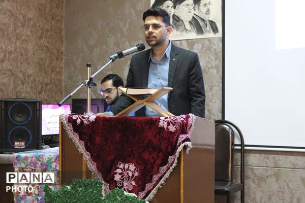 تجلیل از پیشگامان طرح ملی حامی در خواجه
