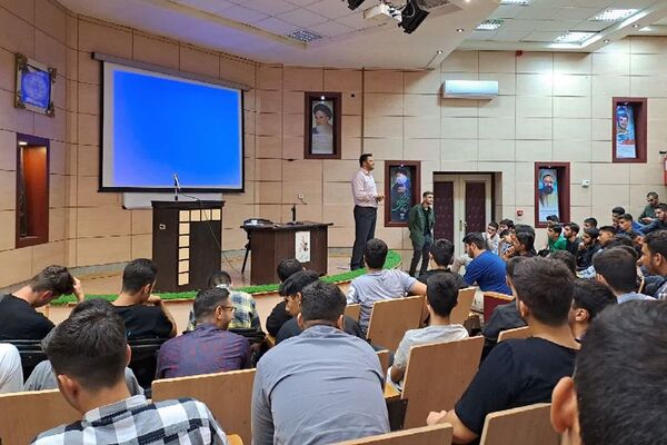 اعزام دانش‌آموز فرماندهان واحدهای مقاومت بسیج مدارس متوسطه دوم قرچک به دوره یاوران ولایت در شهر مشهد