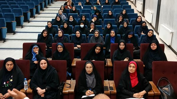  کارگاه آموزشی نحوه تعامل با دانش‌آموزان و بازی‌های گروهی در باقرشهر 