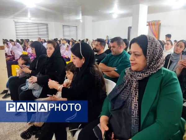 جشن فرشته‌ها در دبستان هدایت بابلسر