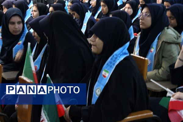 جشن ایرانمون در دبیرستان نمونه دولتی مهشید مصلی‌نژاد