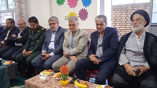 بازدید مدیران مدارس نیشابور از دبیرستان خاص فرهنگ مهر فاطمی 
