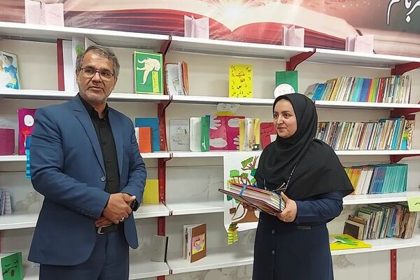 افتتاح کتابخانه دبستان شهید سلیمی جهرمی کهریزک 
