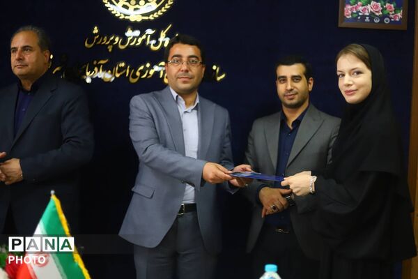 تجلیل از دانش‌آموز خبرنگاران پانا در آیین گرامیداشت روز خبرنگار