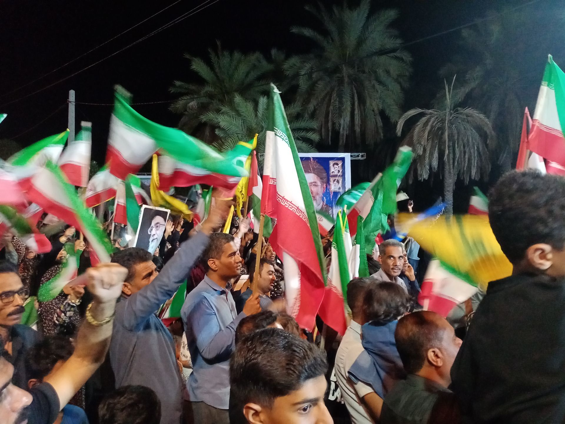 مردم فین هرمزگان با آرمان‌های انقلاب اسلامی