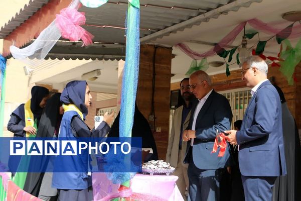 برگزاری جشن جوانه ها در مدرسه بعثت ناحیه یک شهرری