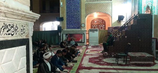 مراسم شب قدر در گلزار شهدا بم