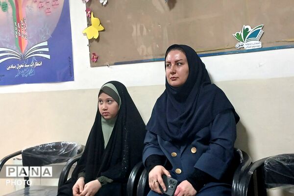 تجلیل از برگزیدگان جشنواره هنری فردا و المپیاد ورزشی در دبستان رضوان بهارستان‌دو