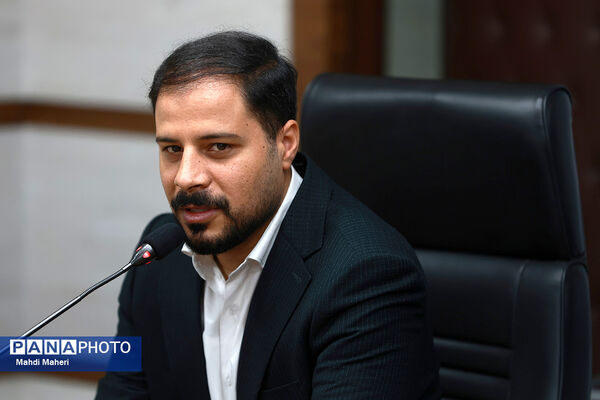 اولین نشست کارگروه تدوین سند دوازدهمین دوره مجلس دانش‌آموزی
