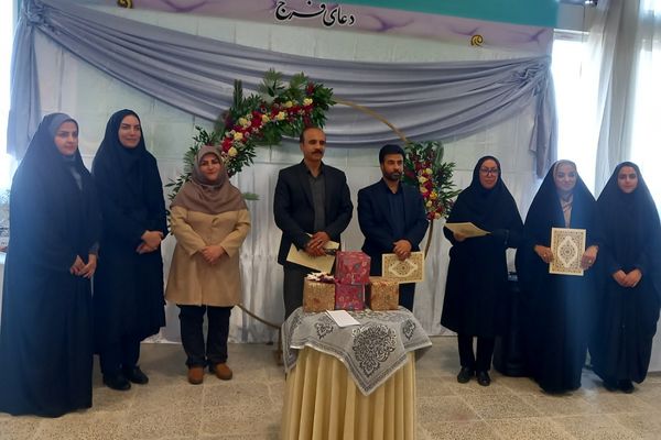 میزبانی دبستان آیت‌الله خامنه‌ای از سفره غذاهای رنگارنگ مدارس ابتدایی شهرستان قرچک 