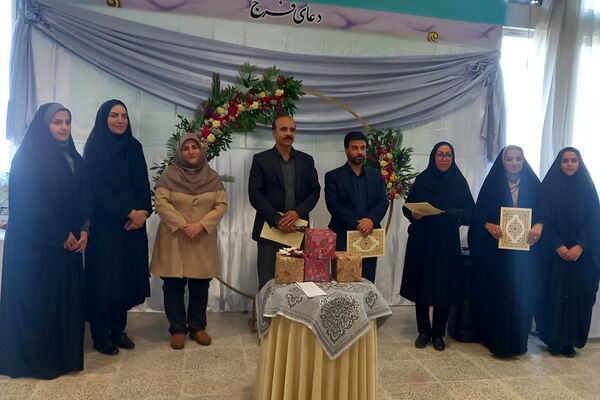 میزبانی دبستان آیت‌الله خامنه‌ای از سفره غذاهای رنگارنگ مدارس ابتدایی شهرستان قرچک 