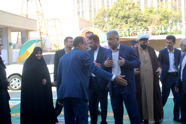 جشن شکوفه‌ها در بوشهر