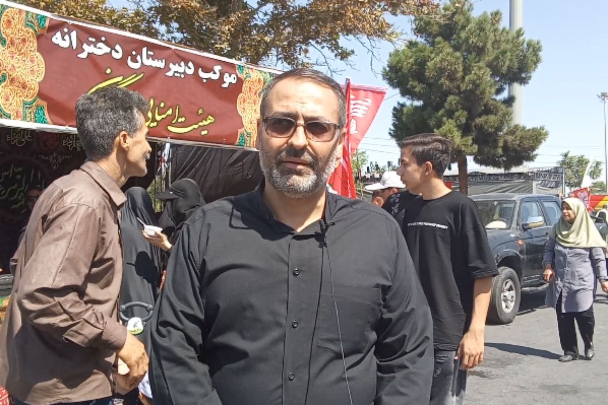 حضور دانش آموزان و فرهنگیان ملارد حاصل درک عمیق این مردم از پیام عاشورا است