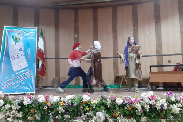 داوری آثار تئاتر درسی در ناحیه سه شیراز 