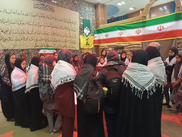 طرح سفیران عشق در گلزار شهدای شهرستان قدس