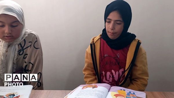  حضور دانش آموزان وکودکان در مجموعه فرهنگی آدینه شهر بار