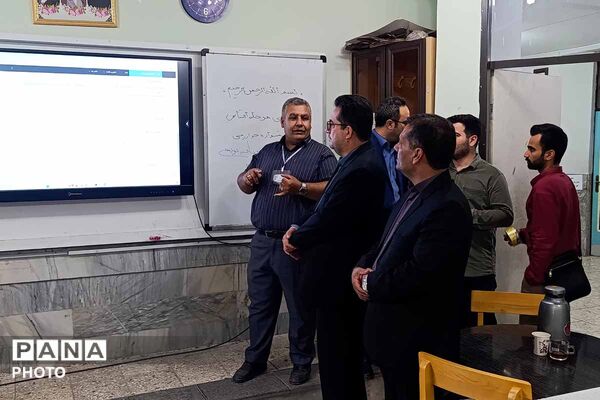 نمایش توانمندی دانش‌آموزان در جشنواره نوجوان خوارزمی/2