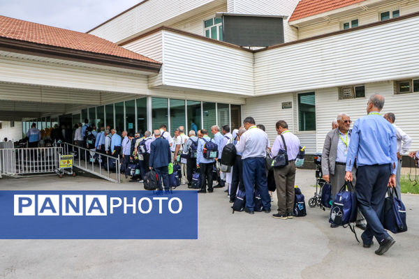 حجاج ارومیه‌ای راهی سرزمین وحی شدند