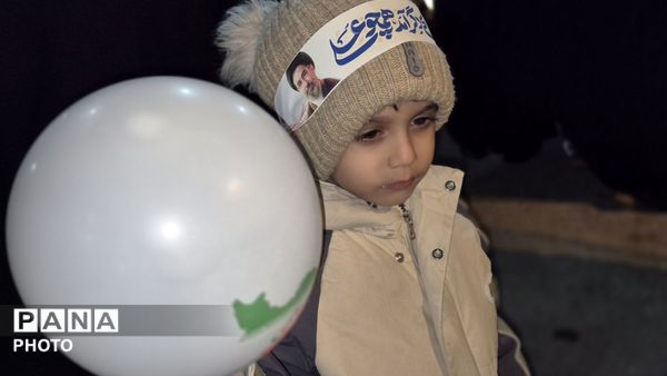 امضای پیمان جاودان دهه نودی‌ها با رهبر انقلاب و تداوم راه شهیدان