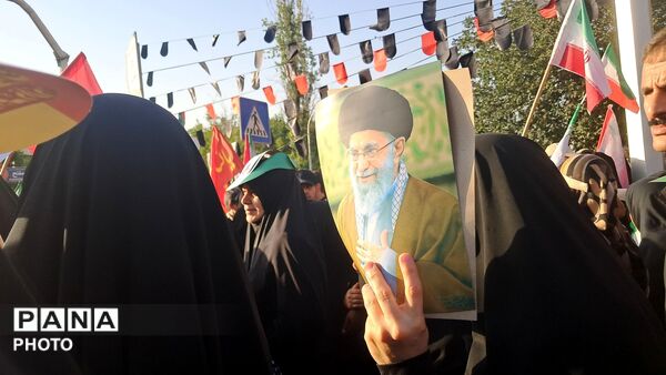 وداع مردم با رهبر؛ تشییعی ماندگار در قاب همدلی