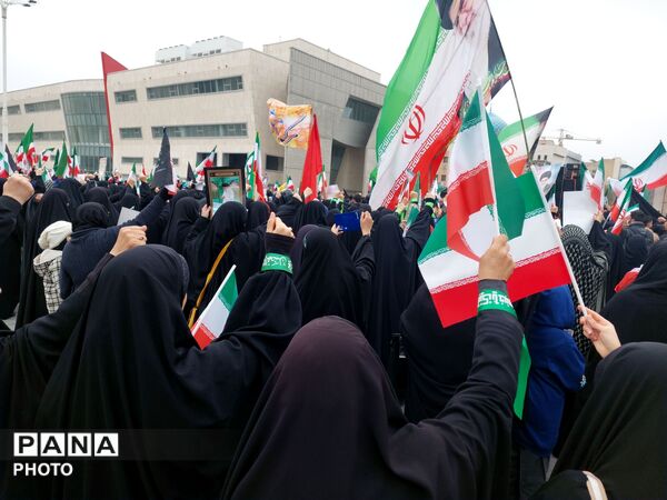 اجتماع نوجوانان تشکل های دانش‌آموزی در مشهد
