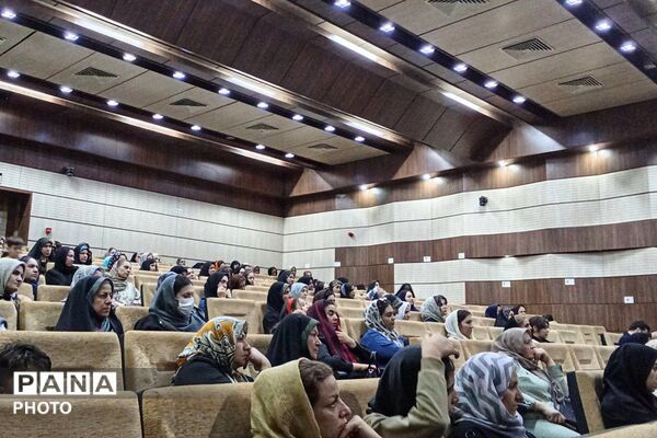  نخستین همایش پیشگیری از آسیب‌های اجتماعی ویژه اولیای دانش‌آموزان در قدس