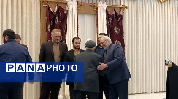  تقدیر از عوامل هیئت فرهنگیان نیشابور 